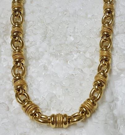 collar de oro